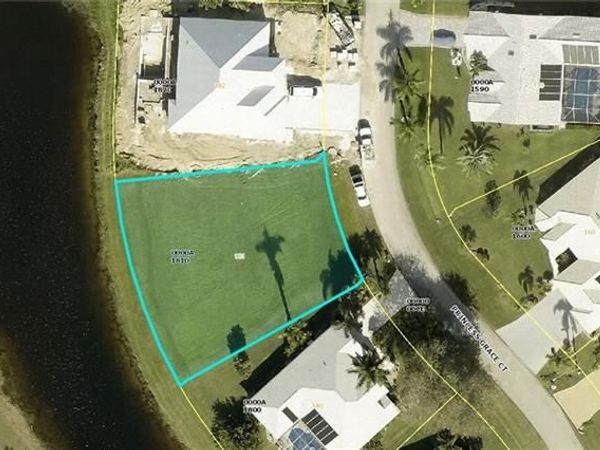 11883 Princess Grace CT, CAPE CORAL, FL 33991