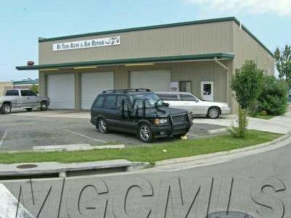 880 Barthes Street, Biloxi, MS 39530