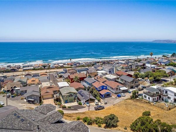 3579 Gilbert Avenue, Cayucos, CA 93430