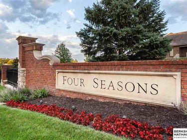 816 N 143 Court, Unit Lot 17, Omaha, NE 68154