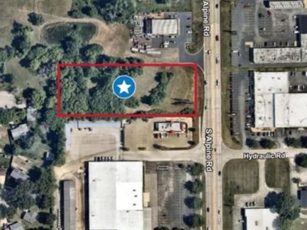 3201 S Alpine Rd, Rockford, IL 61109