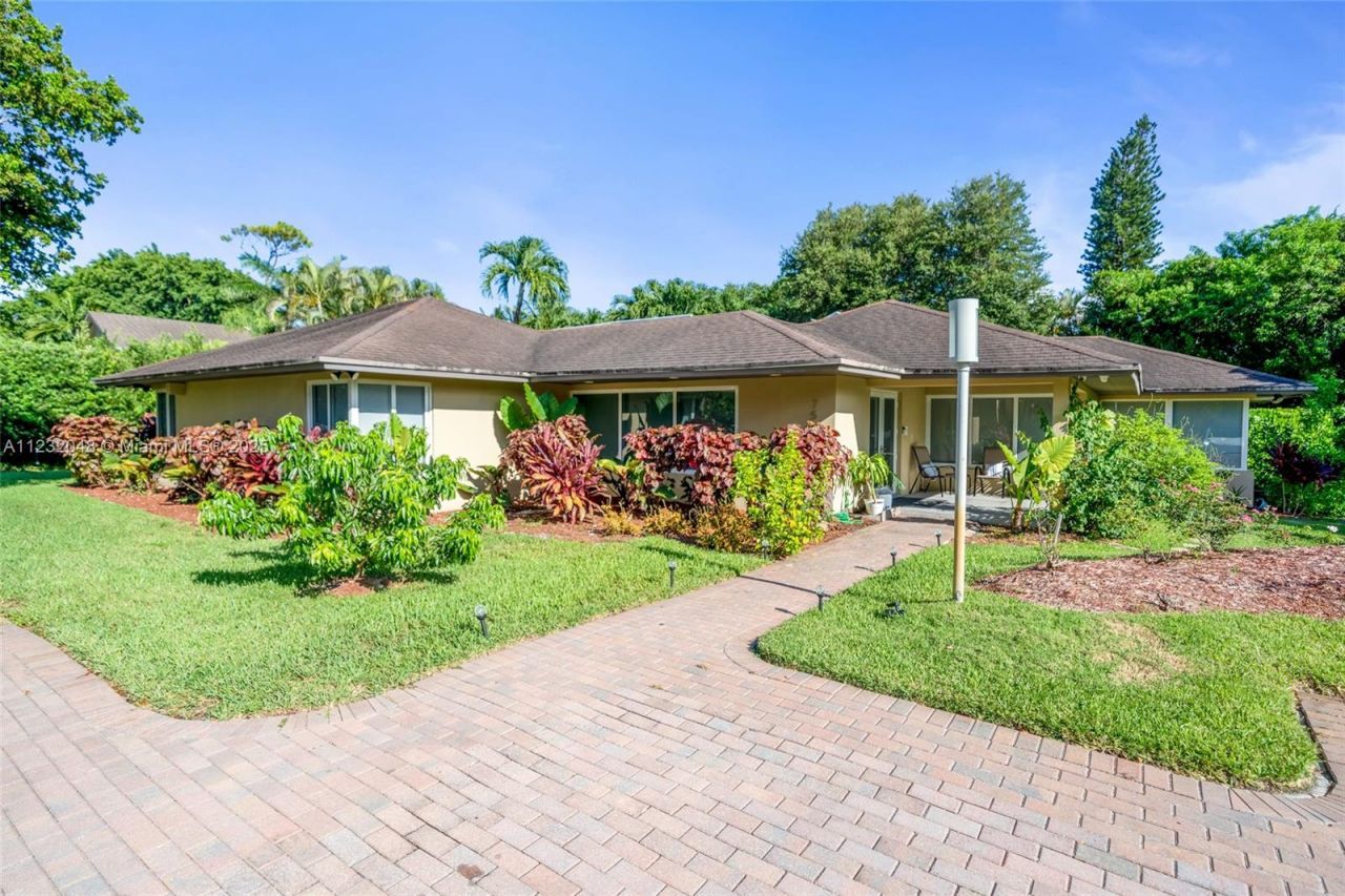 7544 SW 78th Ter, Miami, FL 33143 Photo