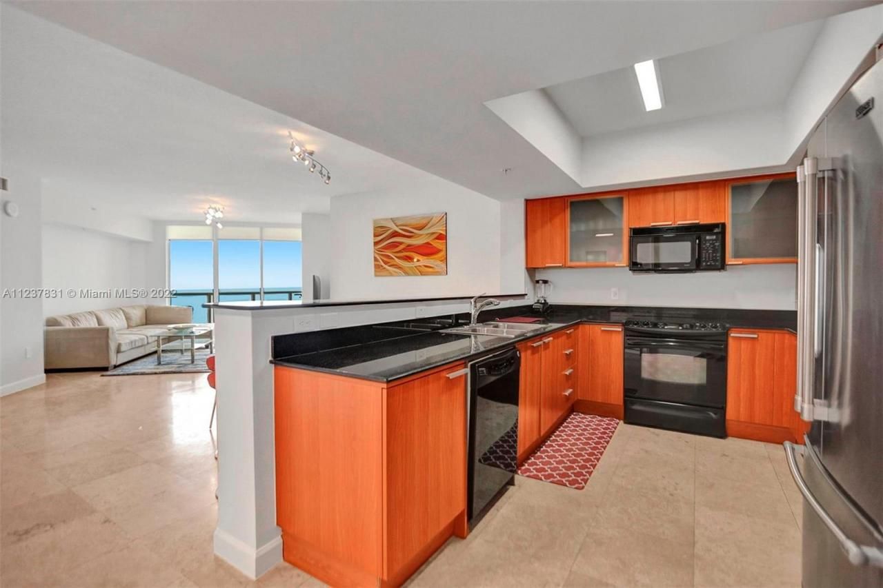 16699 Collins Av, Unit 3105, Sunny Isles Beach, FL 33160 Photo
