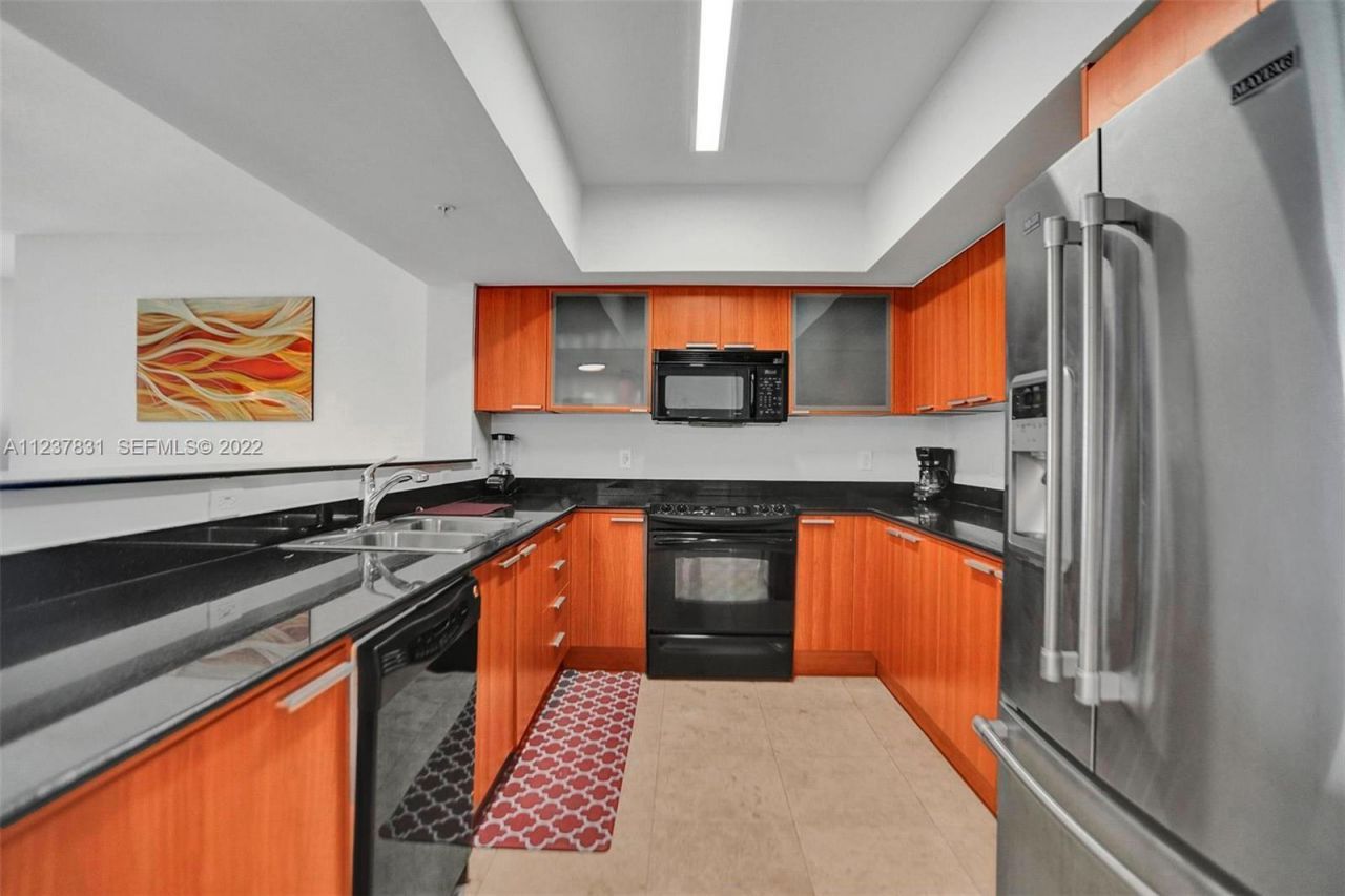 16699 Collins Av, Unit 3105, Sunny Isles Beach, FL 33160 Photo