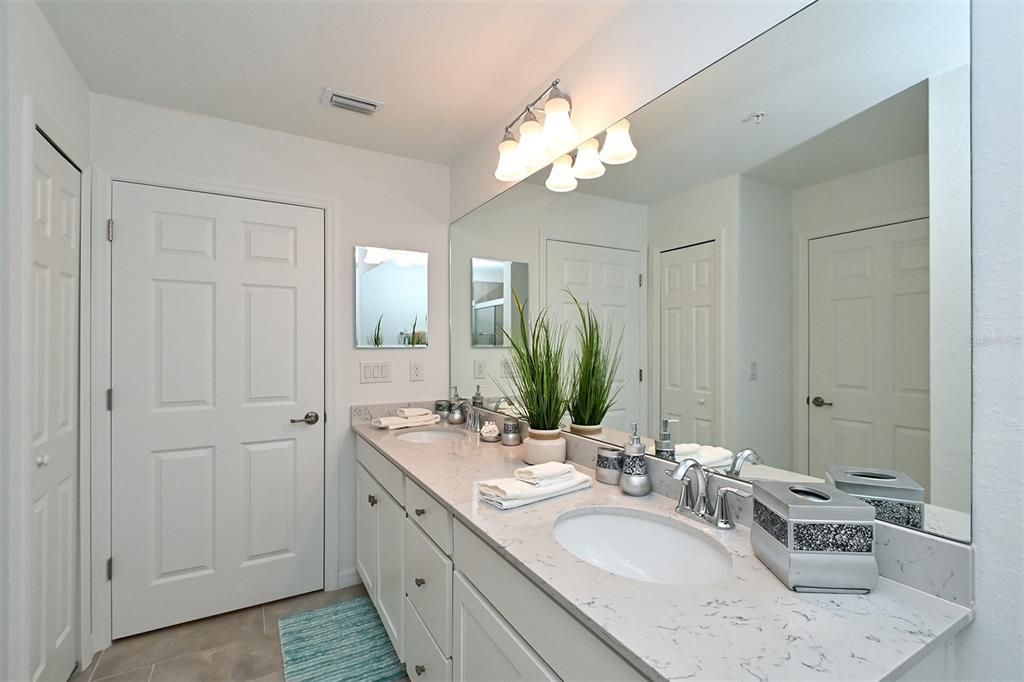 18028 Gawthrop, Unit 208, Lakewood Ranch, FL 34211 Photo