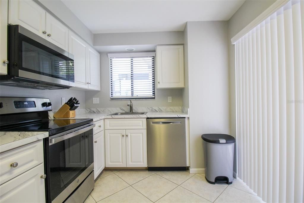 3107 Heatherwood Lane, Sarasota, FL 34235 Photo
