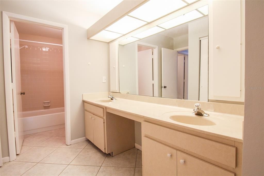 3107 Heatherwood Lane, Sarasota, FL 34235 Photo