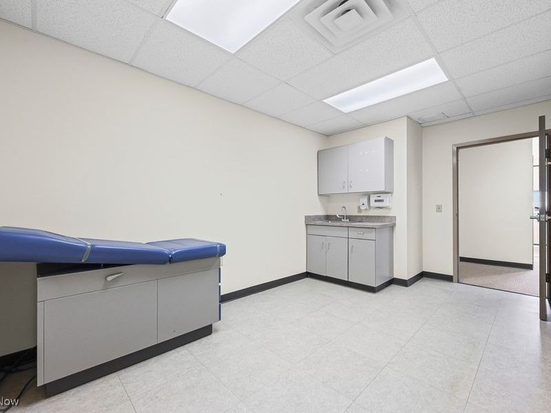 885 S Sawburg Avenue, Unit 101, Alliance, OH 44601 Photo 15