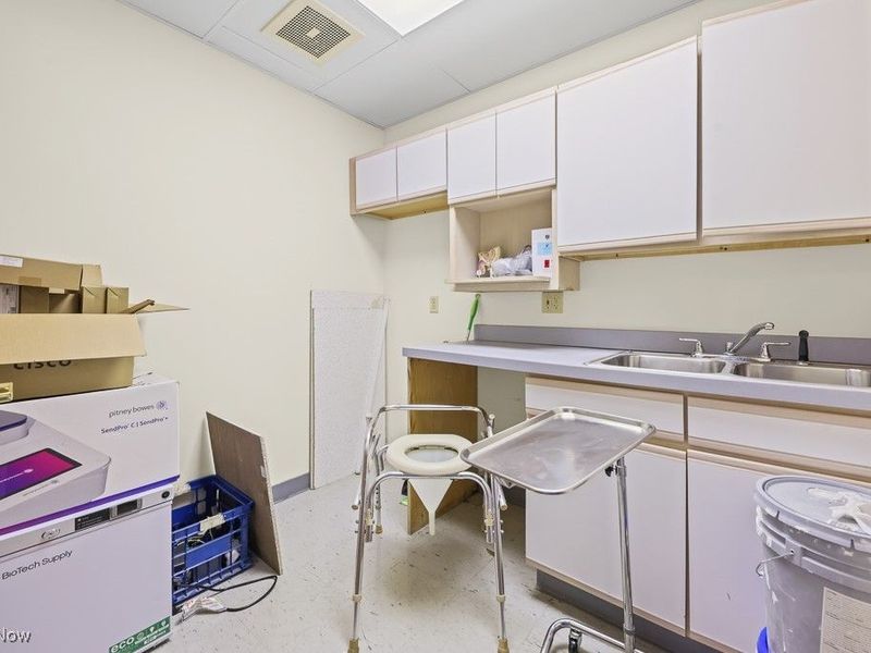 885 S Sawburg Avenue, Unit 110, Alliance, OH 44601 Photo 22