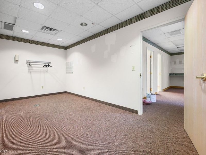 885 S Sawburg Avenue, Unit 108, Alliance, OH 44601 Photo 3