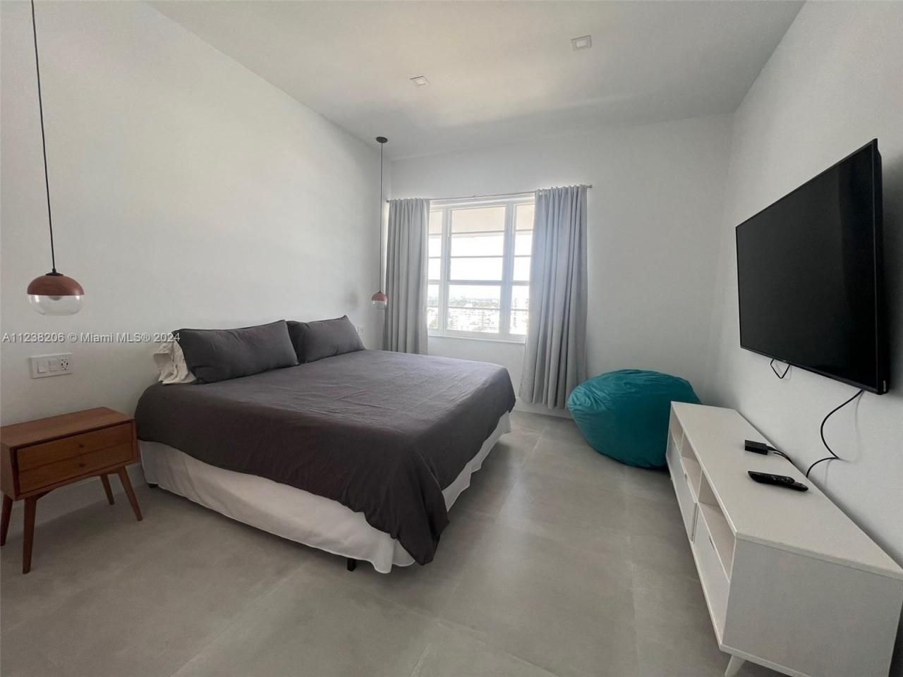 100 Lincoln Rd, Unit 1608, Miami Beach, FL 33139 Photo