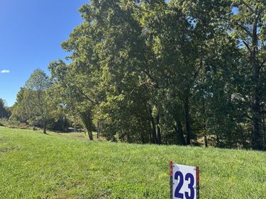 23 Deep Wood Drive, London, KY 40741