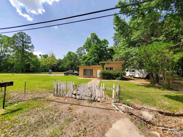 2145 Rosenwald Rd, Baton Rouge, LA 70807