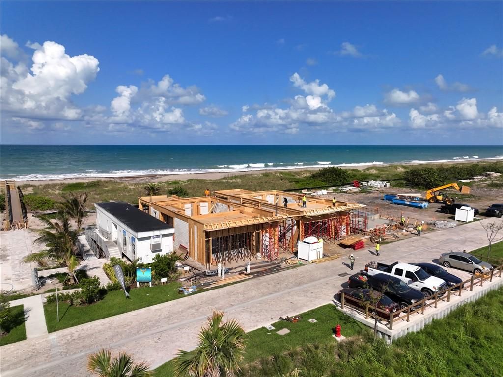 4372 Diamond Shores Way, Hutchinson Island, FL 34949 Photo