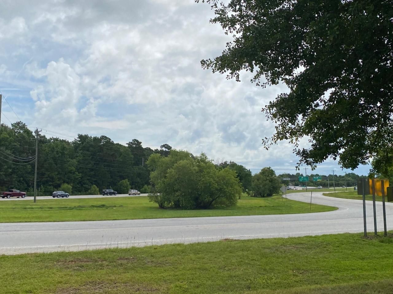 8899 Old University Boulevard Photo 5