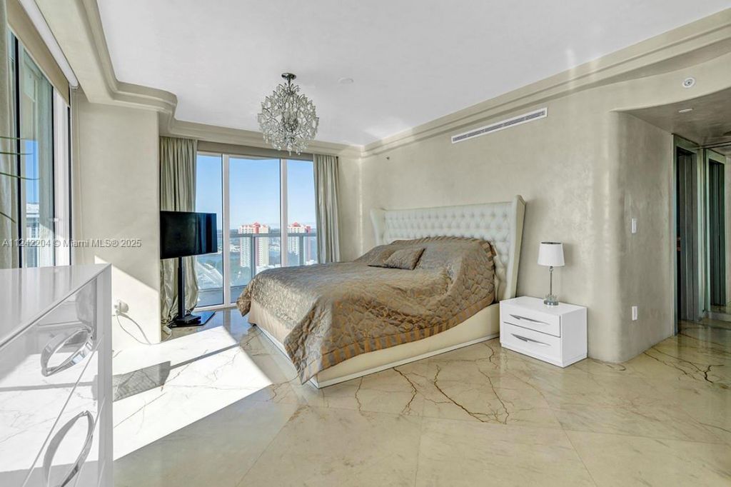 16699 Collins Ave, Unit 2508, Sunny Isles Beach, FL 33160 Photo
