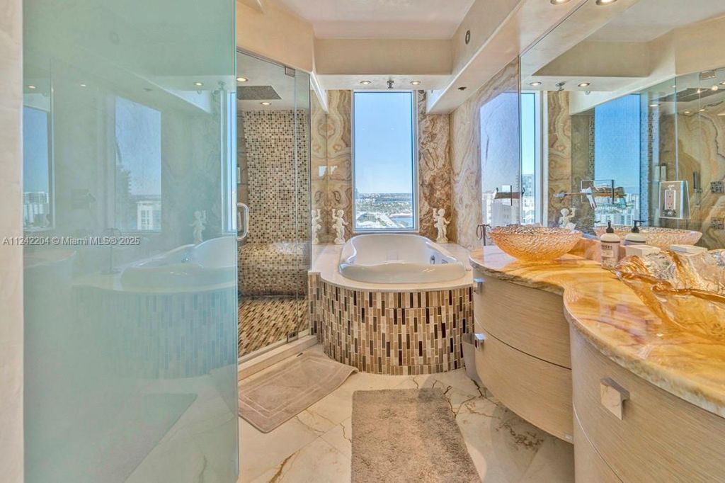 16699 Collins Ave, Unit 2508, Sunny Isles Beach, FL 33160 Photo