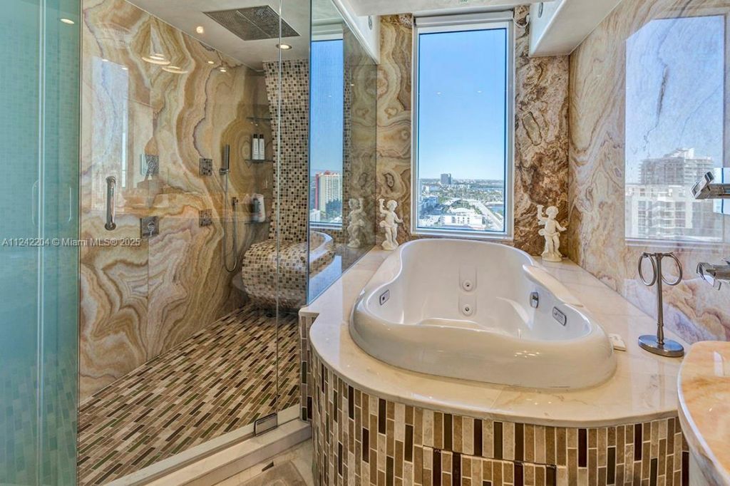 16699 Collins Ave, Unit 2508, Sunny Isles Beach, FL 33160 Photo