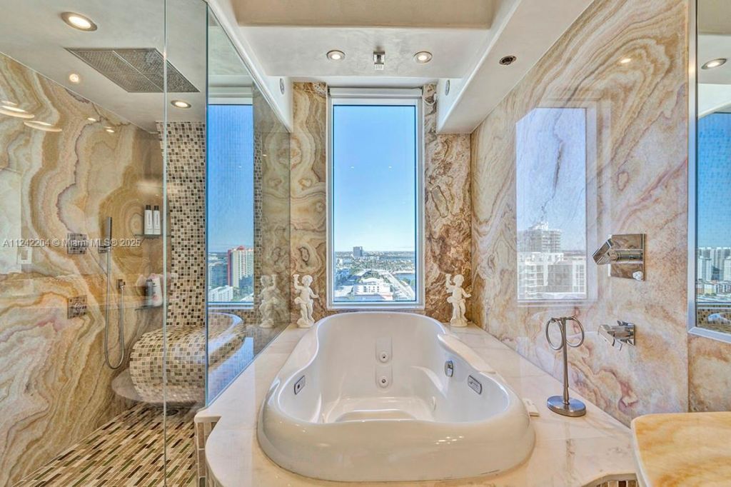 16699 Collins Ave, Unit 2508, Sunny Isles Beach, FL 33160 Photo