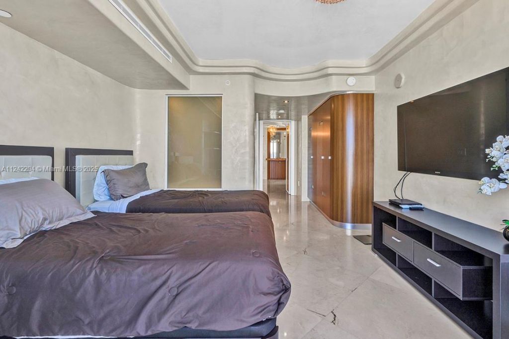 16699 Collins Ave, Unit 2508, Sunny Isles Beach, FL 33160 Photo