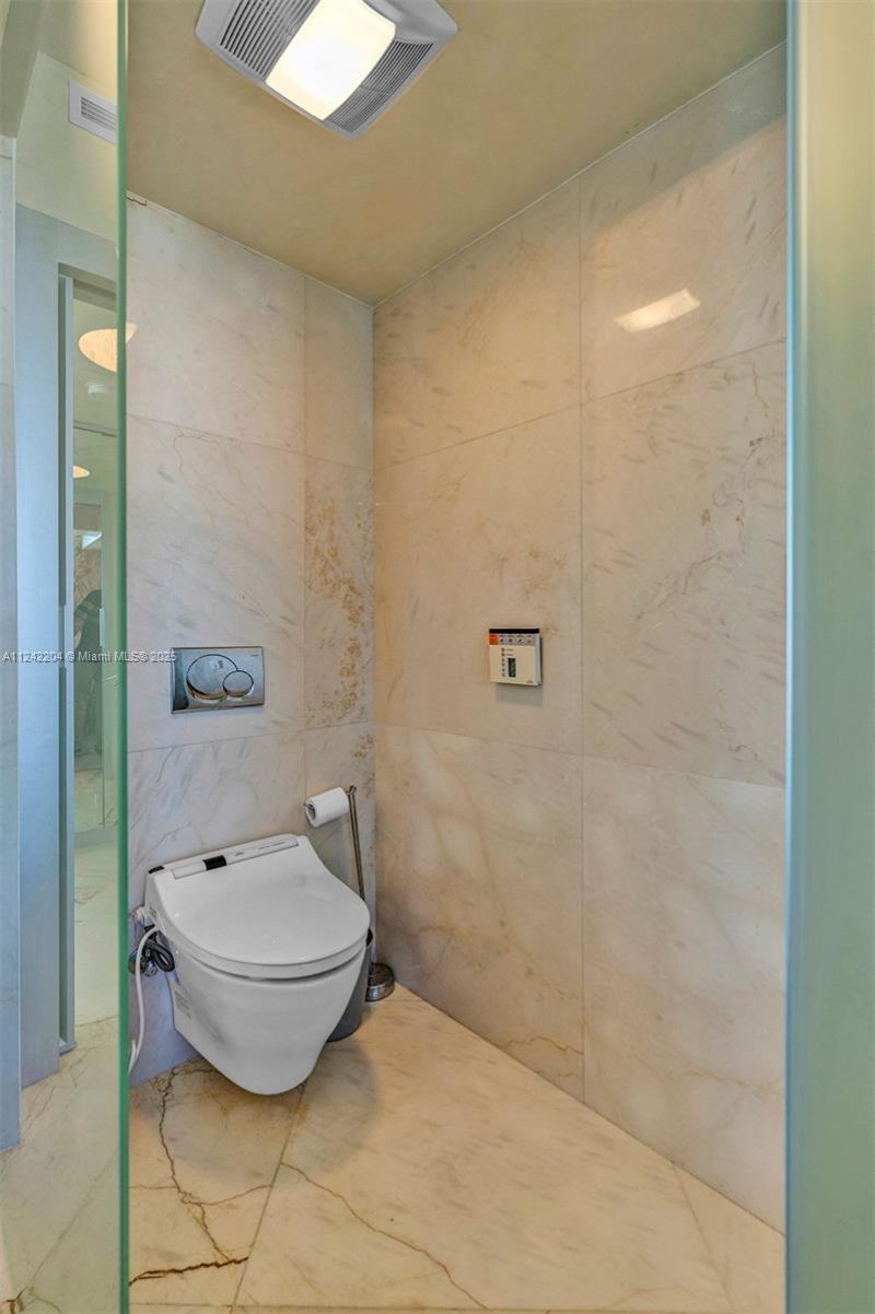 16699 Collins Ave, Unit 2508, Sunny Isles Beach, FL 33160 Photo