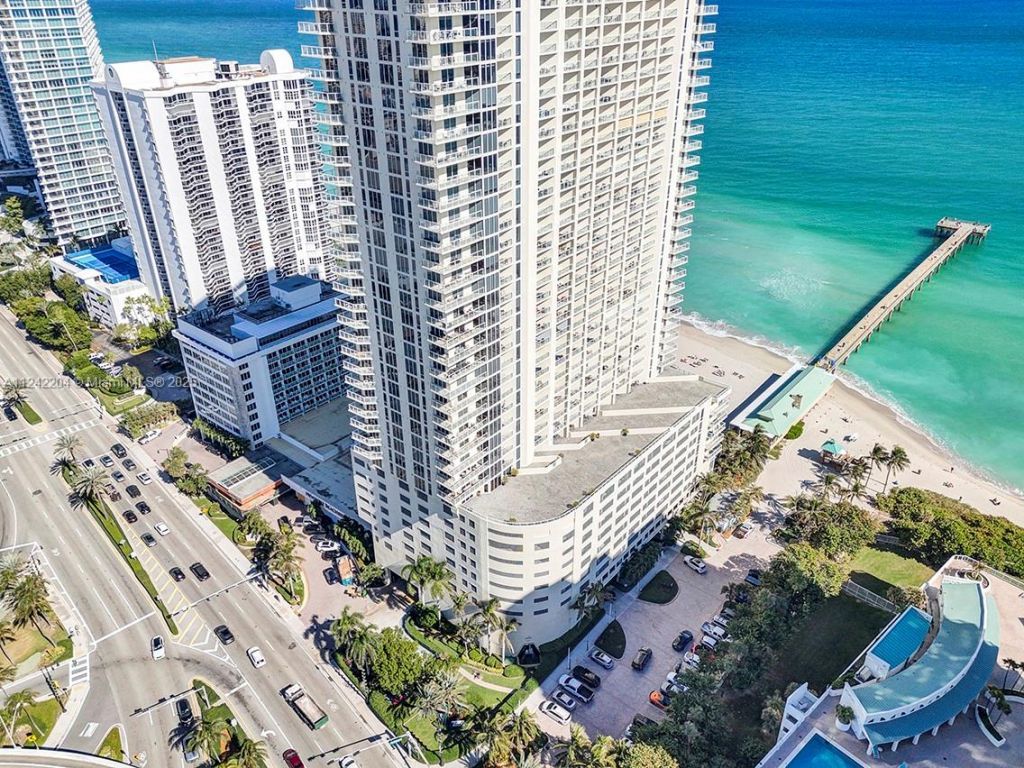 16699 Collins Ave, Unit 2508, Sunny Isles Beach, FL 33160 Photo