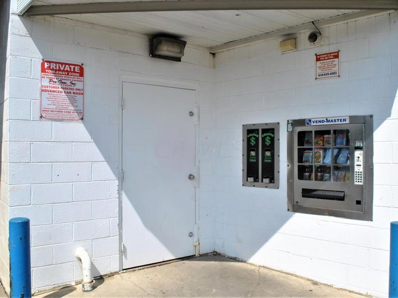 4686 Indianola Avenue, Columbus, OH 43214 Photo 11