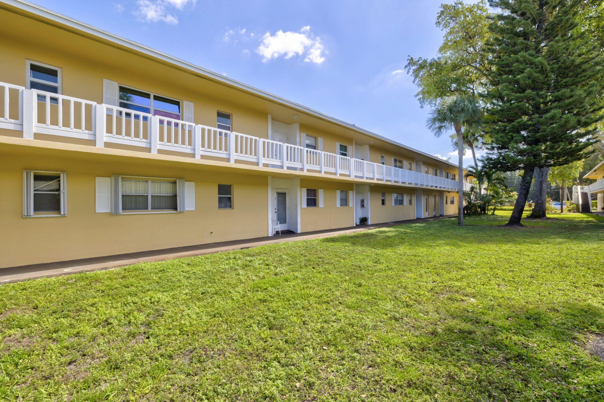 550 SE 2nd Avenue, Unit G27, Deerfield Beach, FL 33441 Photo