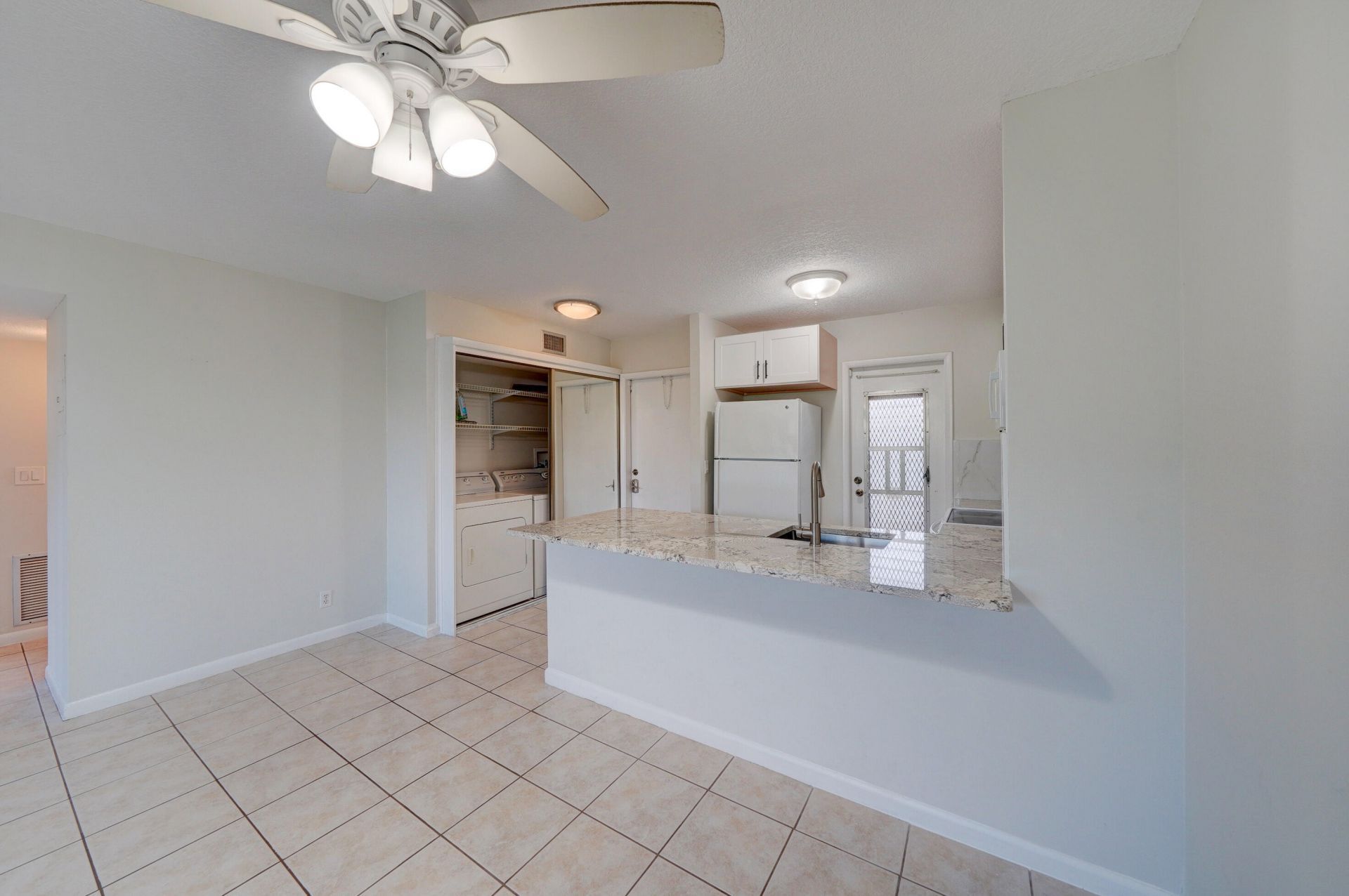 550 SE 2nd Avenue, Unit G27, Deerfield Beach, FL 33441 Photo