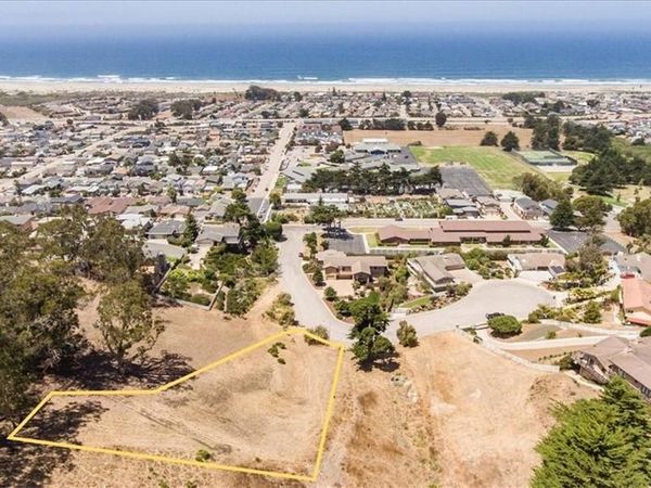 650 Sequoia Court, Morro Bay, CA 93442