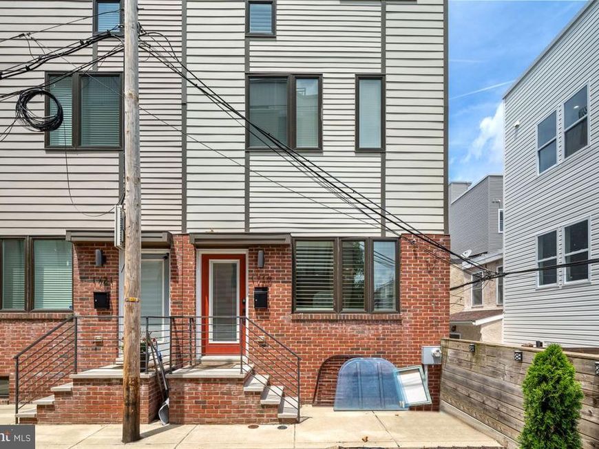 1719 Erdman Street, Philadelphia, PA 19130 Main Photo