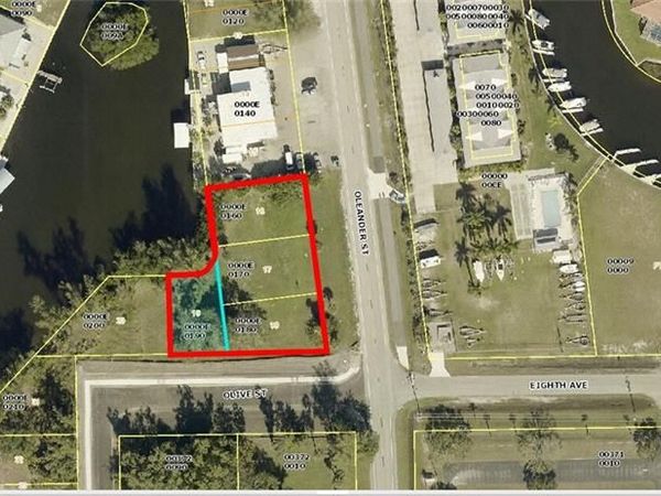 2831 Oleander ST, ST. JAMES CITY, FL 33956