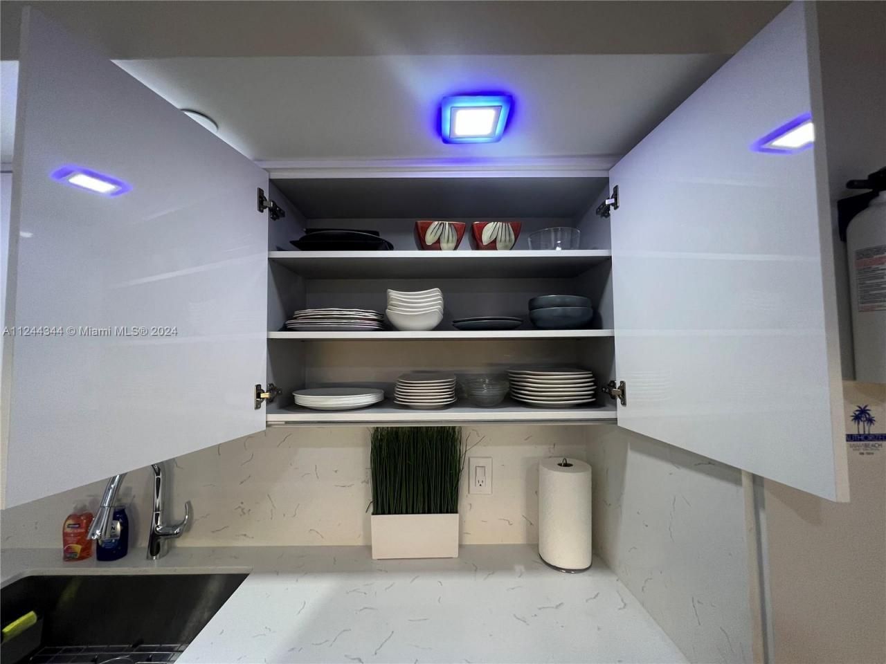 6917 Collins Ave, Unit 809, Miami Beach, FL 33141 Photo