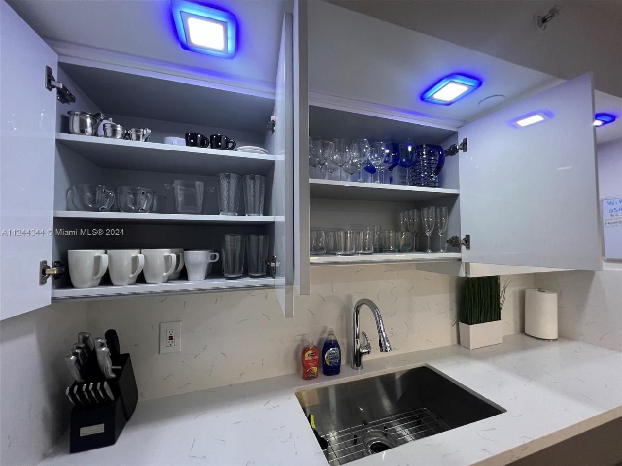 6917 Collins Ave, Unit 809, Miami Beach, FL 33141 Photo