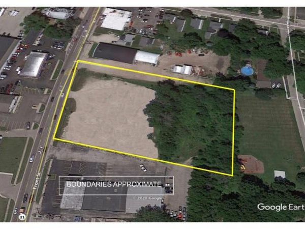 914 Front Street, McHenry, IL 60050