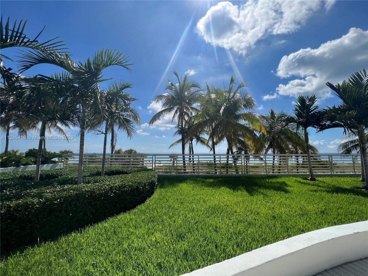 5161 Collins Ave, Unit 309, Miami Beach, FL 33140 Photo
