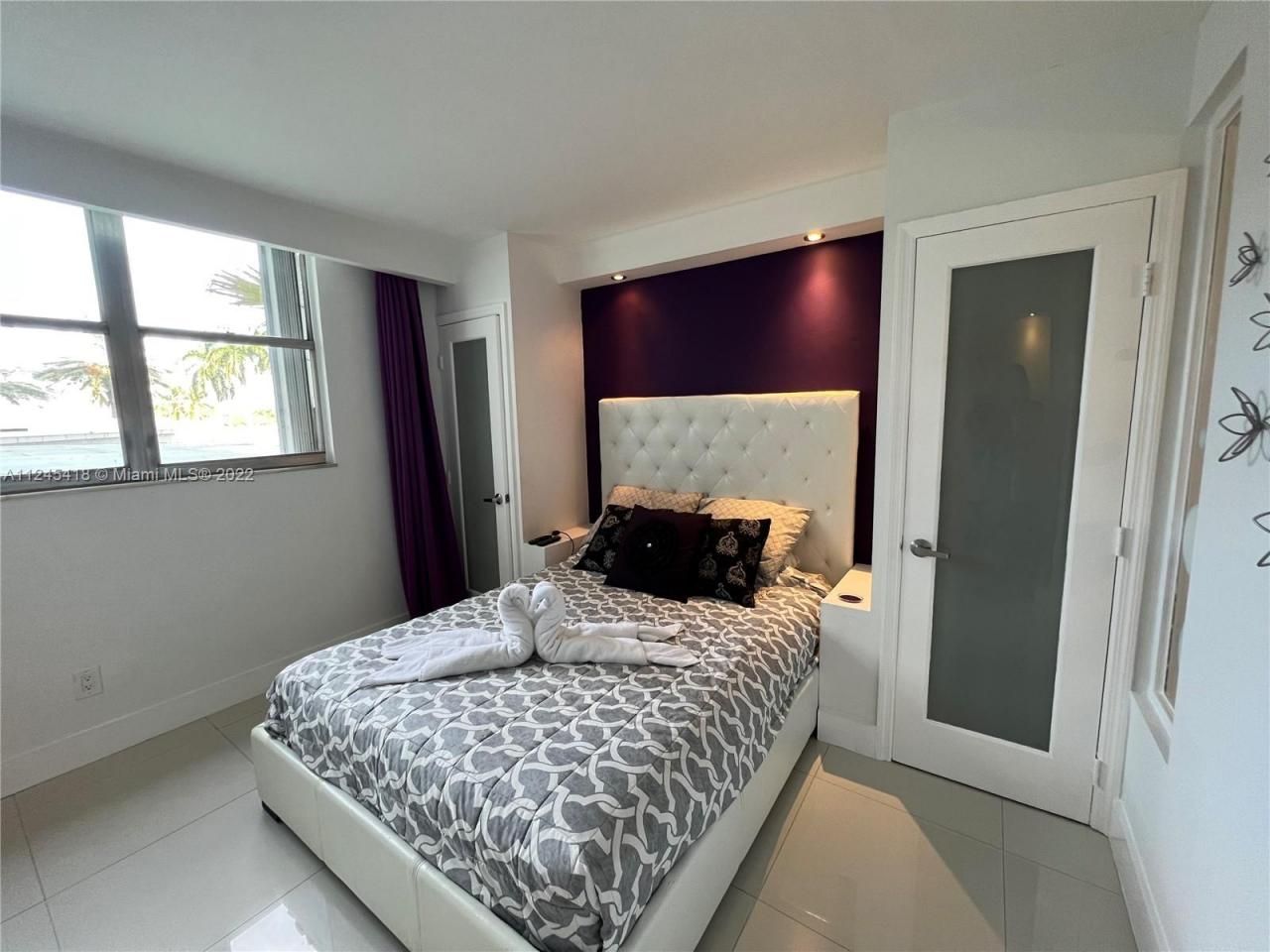 5161 Collins Ave, Unit 309, Miami Beach, FL 33140 Photo