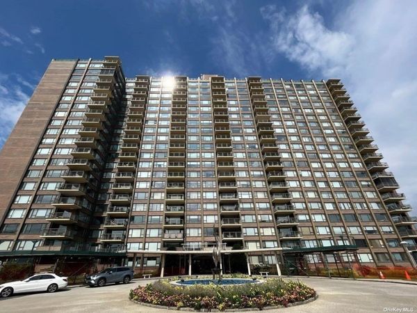 166-25 Powells Cove Boulevard, Unit 4D, Beechhurst, NY 11357