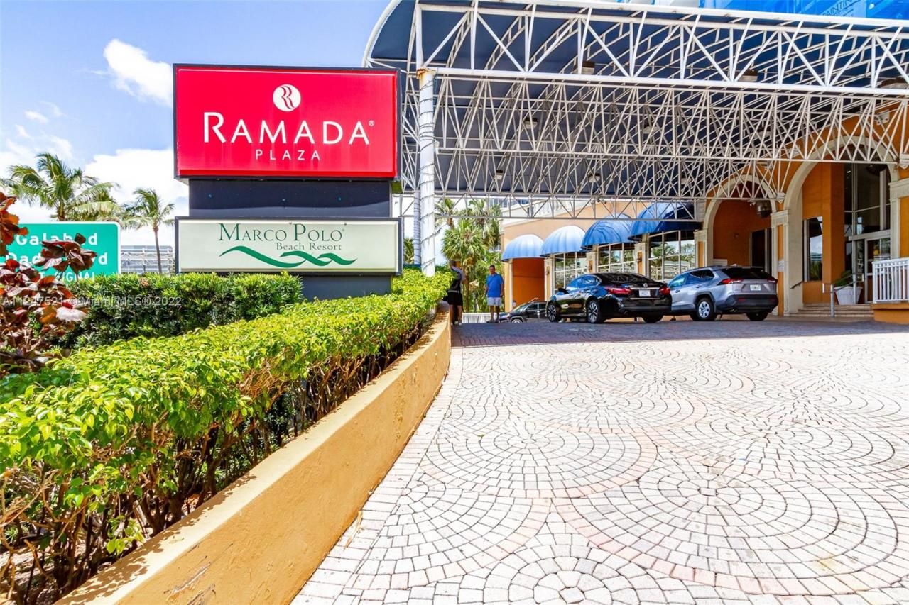 19201 Collins Ave, Unit 218, Sunny Isles Beach, FL 33160 Photo