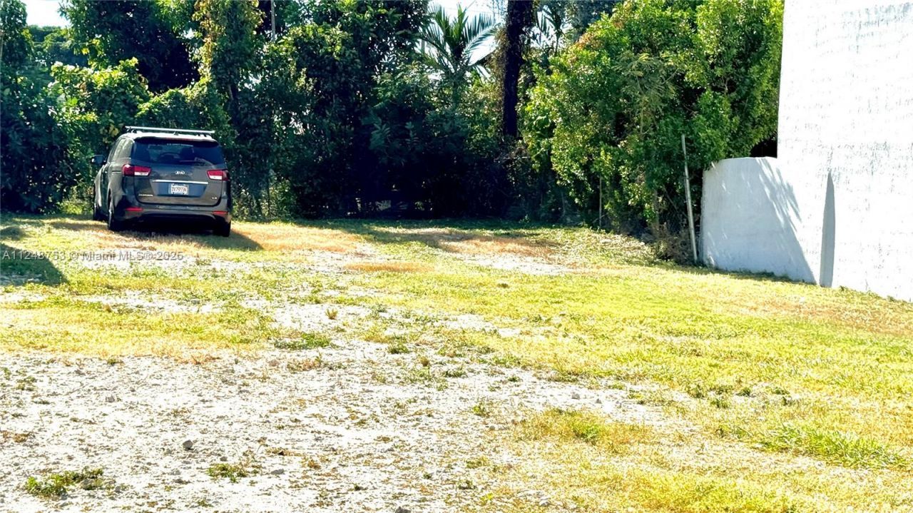 1750 NW 7th St, Miami, FL 33125 Photo