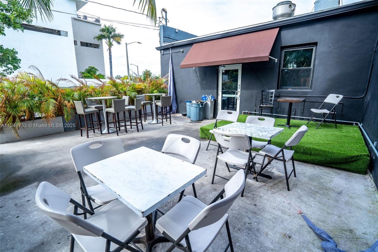 1750 NW 7th St, Miami, FL 33125 Photo