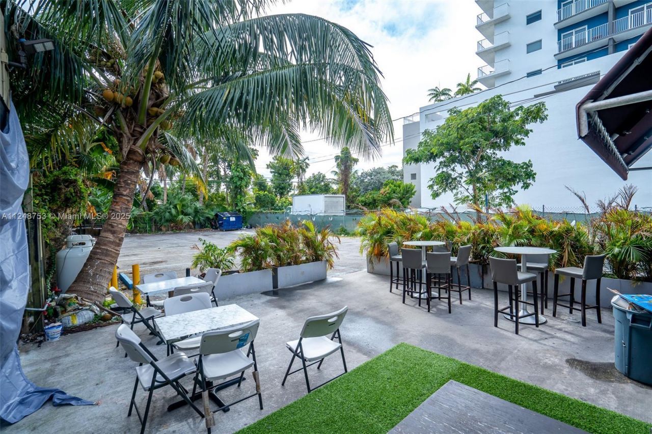 1750 NW 7th St, Miami, FL 33125 Photo