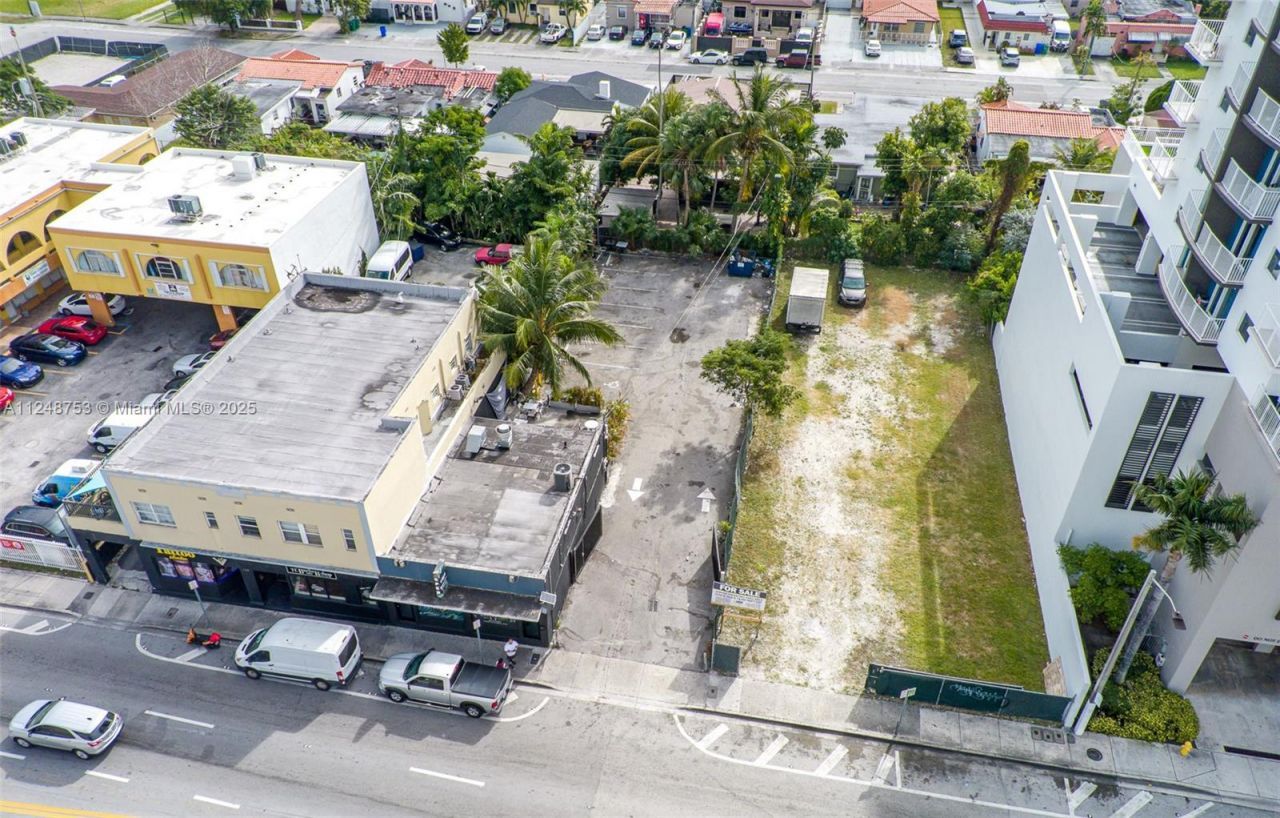 1750 NW 7th St, Miami, FL 33125 Photo