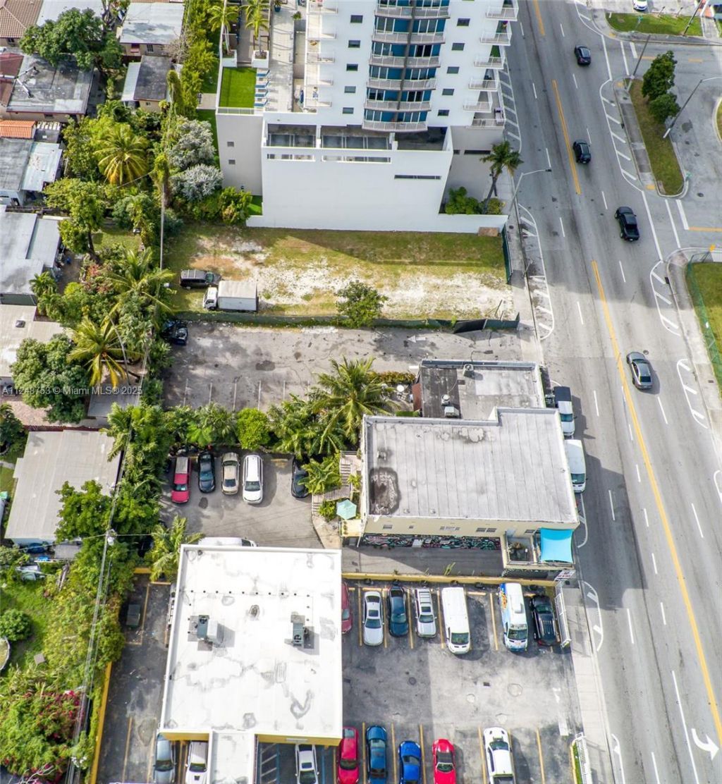 1750 NW 7th St, Miami, FL 33125 Photo