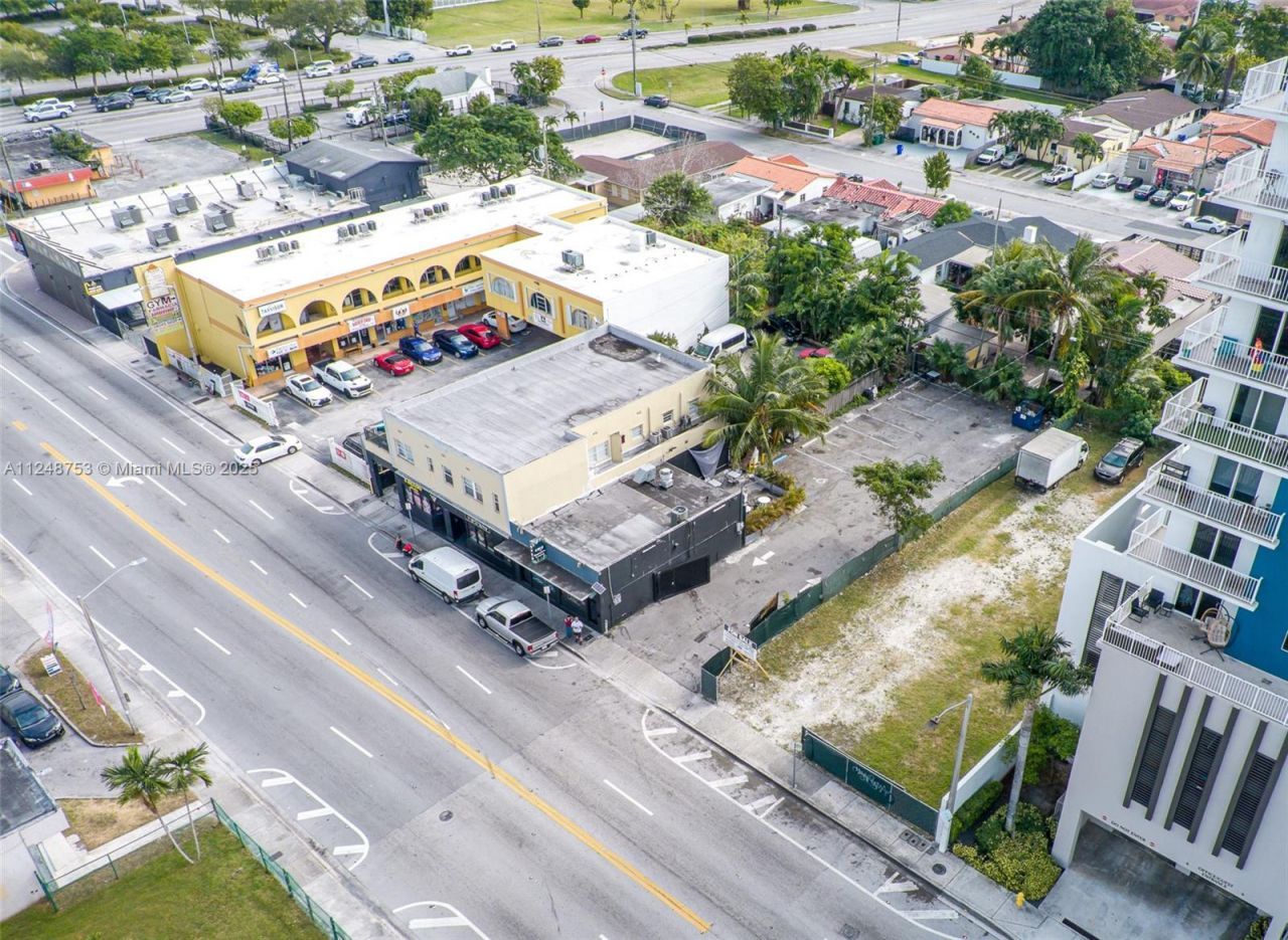 1750 NW 7th St, Miami, FL 33125 Photo