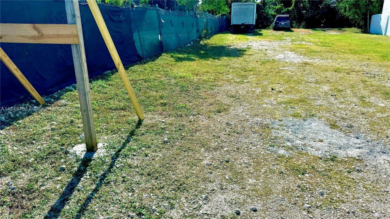 1750 NW 7th St, Miami, FL 33125 Photo