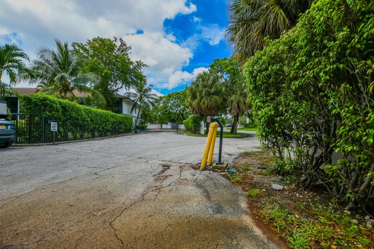 705-711 Linton Boulevard, Unit A101, Delray Beach, FL 33444 Photo