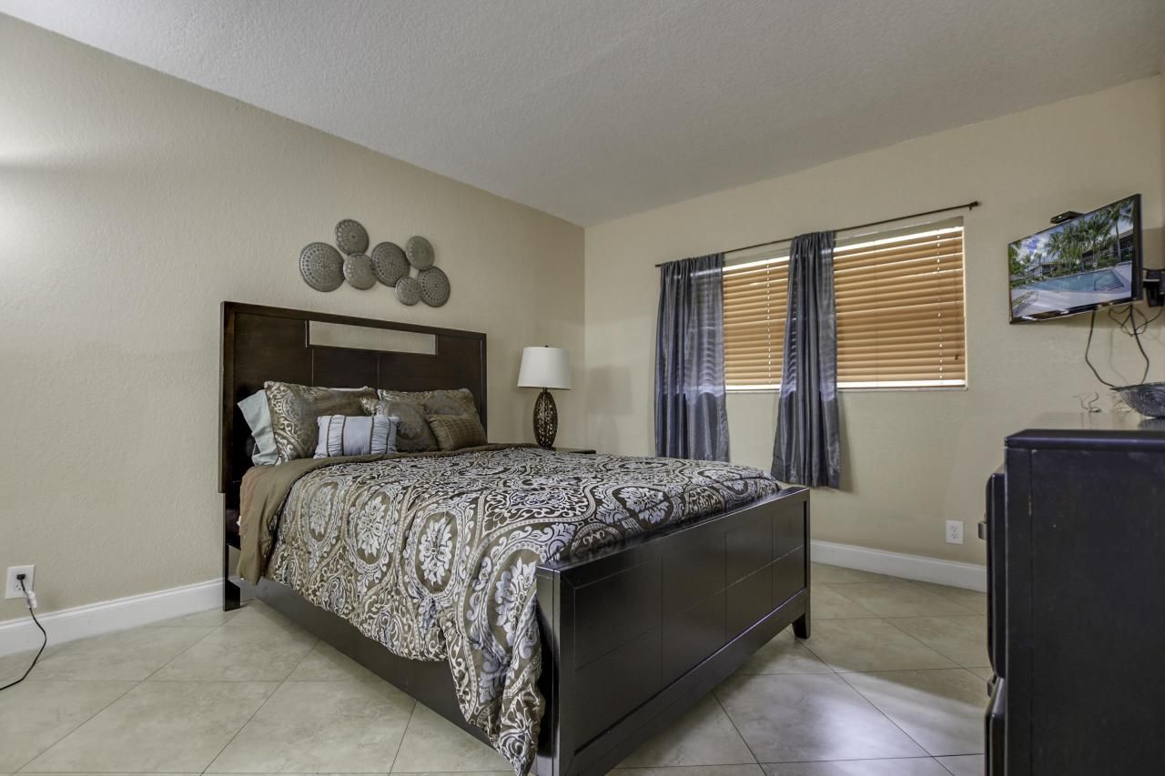 705-711 Linton Boulevard, Unit A101, Delray Beach, FL 33444 Photo