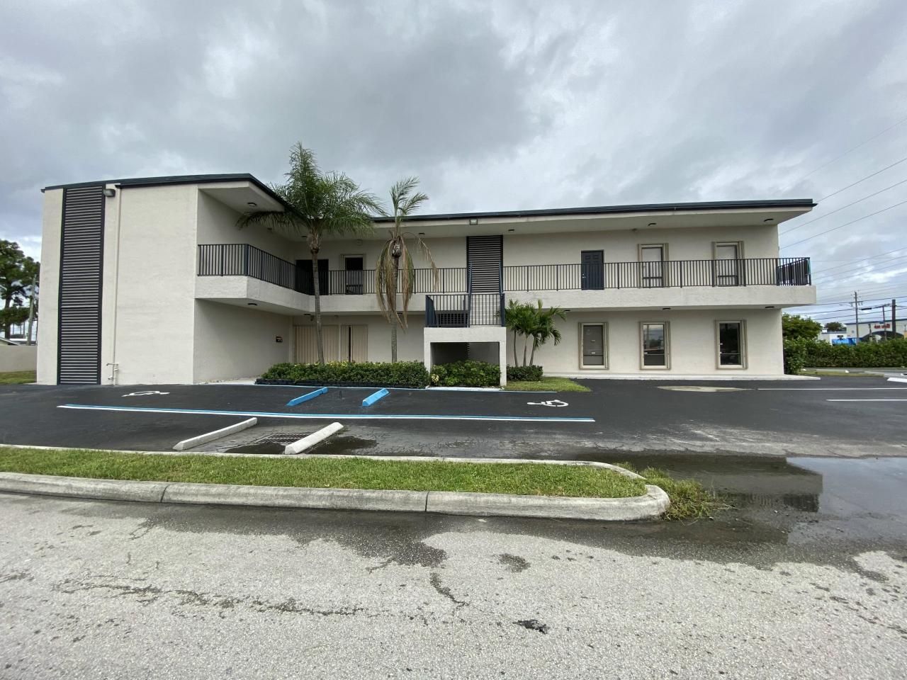 3141 S Military Trail, Unit 202, Lake Worth, FL 33463 Photo