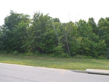 6912 N Norton Avenue, Gladstone, MO 64119